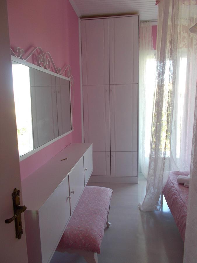 Iris Villa Apolpaina Екстериор снимка
